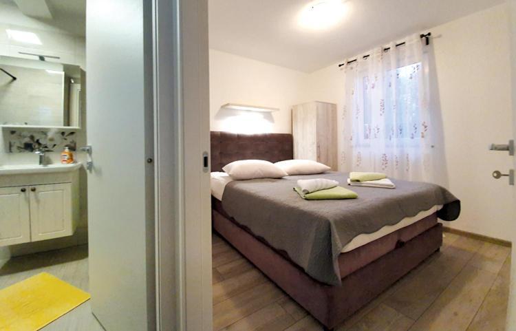 Apartmani Kurjakovic - Punat Buitenkant foto
