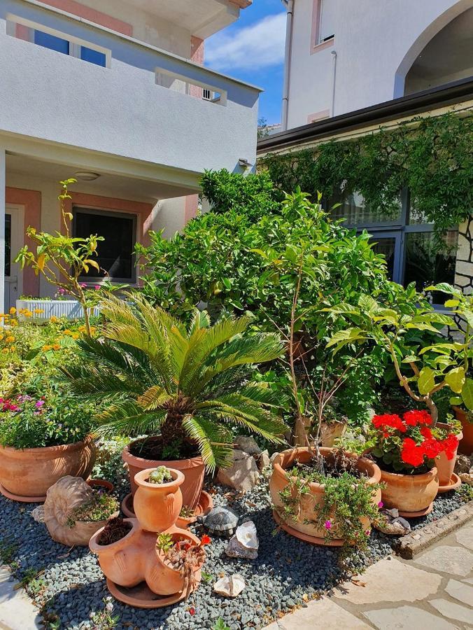 Apartmani Kurjakovic - Punat Buitenkant foto